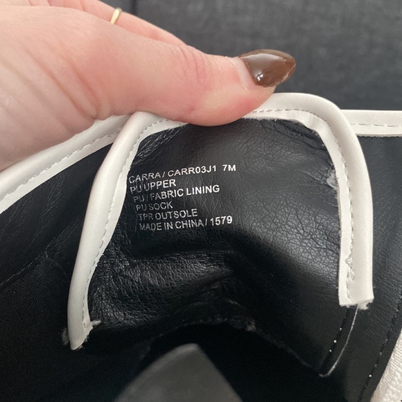 White Boots! - Picture 3 of 8